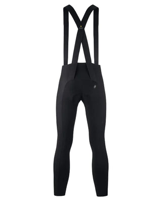 Calzamaglia ciclismo uomo Assos Mille GT Spring Fall bib tights S11 indossata vista tre quarti posteriore con bretelle.