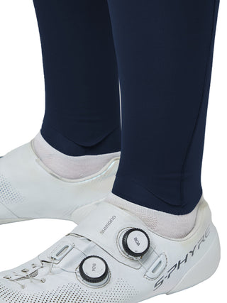 Inserti tecnici e materiali elastici della calzamaglia Pissei Primapelle per ciclismo invernale professionale.