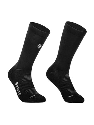 Calze da ciclismo Pissei Argentum nere, design tecnico a compressione graduata con logo Pissei, ideali per allenamenti e gare professionali.