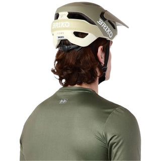 Casco Briko Over - Beige