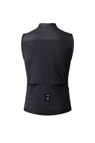 Vista posteriore Gilet Gobik Vector 2.0 Crow, pannello in rete traspirante e taglio anatomico per massima ventilazione.