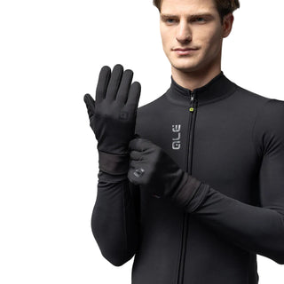 Guanto ciclismo invernale Alè Riparo nero con logo riflettente e vestibilità ergonomica per allenamenti con freddo intenso