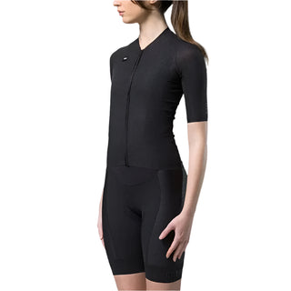 Maglia Gobik Phantom nera vista laterale, zip lunga e struttura seamless per elevate prestazioni su strada
