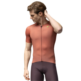 Maglia ciclismo uomo Alé PRR fronte con zip lunga e taglio anatomico per ciclisti esigenti