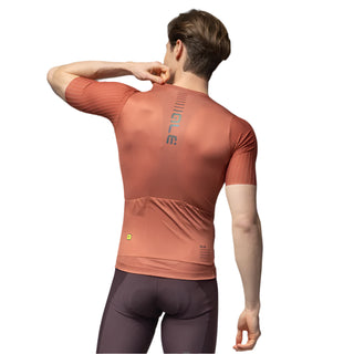 Maglia ciclismo uomo Alé PRR aderente sul retro con tessuto tecnico traspirante per prestazioni elevate