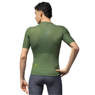 Retro maglia ciclismo uomo Alé Performance verde – vestibilità aderente e tasche posteriori per gare e allenamenti su strada