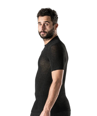 Maglia intima ciclismo uomo SILVERSKIN PRIMO manica corta vista tre quarti posteriore con supporto muscolare ergonomico.
