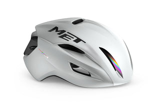 Casco ciclismo MET Manta MIPS bianco olografico lucido, vista tre quarti, casco professionale bici da corsa con ventilazione ottimizzata e protezione avanzata.