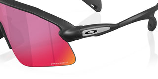 Occhiali da ciclismo Oakley Stunt Devil Matte Black Prizm Road dettaglio logo | BBike