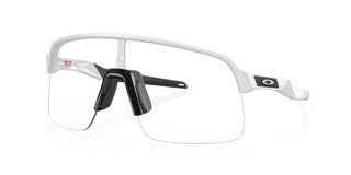 Occhiali da ciclismo Oakley Sutro Lite Matte White Clear to Black Iridium Photochromic vista fronte | BBike