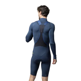 Vista posteriore pantaloncino ciclismo Alè Klimatik K-Master uomo blu nautica – pannello lombare ergonomico per massima aderenza e traspirabilità.