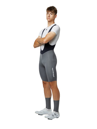 Salopette ciclismo Pissei Primapelle – vestibilità aerodinamica e tessuto performante per lunghe distanze.