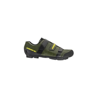 Scarpa MTB Gaerne Hurricane verde foresta vista laterale destra, con sistema di chiusura BOA e design aerodinamico, perfetta per ciclismo off-road su percorsi tecnici