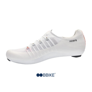 Profilo sinistro delle scarpe DMT Pogi's bianche, con tomaia in knit tecnico e struttura sintetica leggera per performance su strada.