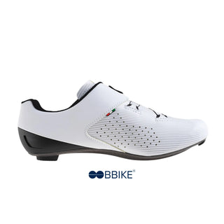 Vista interna scarpa Gaerne Fuga bianca da ciclismo su strada, con design aerodinamico, dettagli in rilievo e bandiera italiana.