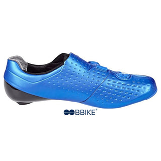 Lato interno della scarpa Shimano S-Phyre RC900 blu, con design aerodinamico e supporto anatomico per performance elevate