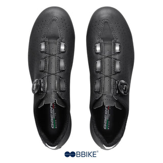 Scarpe ciclismo Gaerne Trail nero viste dall’alto - chiusura micrometrica BOA e sistema di ventilazione ottimizzato