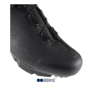 Scarpa mountain bike Gaerne Trail nera - dettaglio punta rinforzata antiurto per protezione extra su terreni tecnici