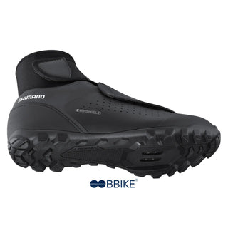 Scarpa ciclismo MTB Shimano MW-501 nera, vista laterale con protezione Cryshell per uso invernale e suola tassellata antiscivolo – ideale per trail e MTB.