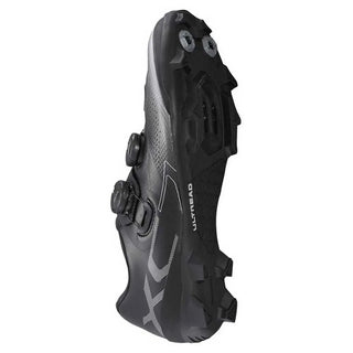 Dettaglio della suola Ultread in gomma ad alta trazione della scarpa Shimano XC7, pensata per garantire efficienza e stabilità nelle condizioni più estreme.