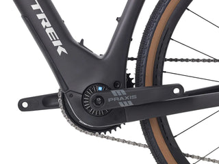 E-bike gravel Trek Checkpoint+ SL 5 EU color bronzo dettaglio pedivella e motore centrale vista laterale | BBIKE