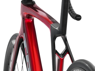 Bicicletta da corsa Trek Madone SL 5 GEN 8 rossa dettaglio telaio anteriore | BBIKE
