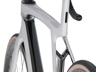 Bicicletta da corsa Trek Madone SL 6 GEN 8 bianco vista dettaglio telaio | BBIKE