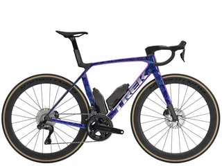 Bicicletta da corsa Trek Madone SLR 7 Gen 8 colore viola vista laterale | BBIKE