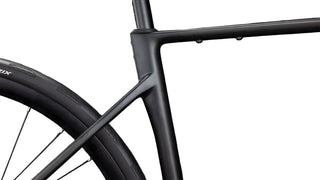 Cube Attain C:62 Race blackline